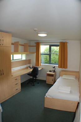 Vanbrugh single ensuite bedroom